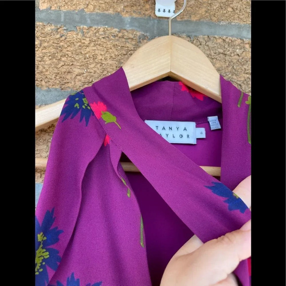 Tanya Taylor Adriene Spaced-Out Floral Cold-Shoulder Silk Blouse size LARGE/4 - Picture 7 of 12